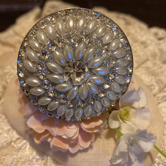 Ring - Picture 6 of 9